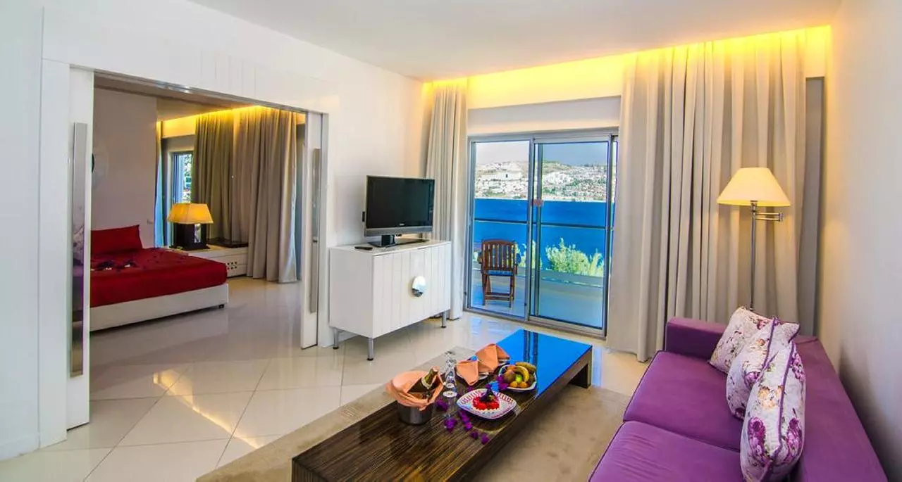 BAIABODRUM_SHABAVIZ (18).jpg